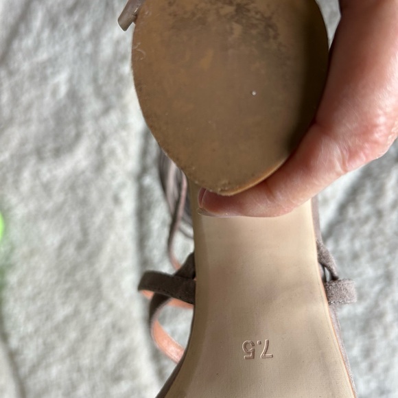 Jeffrey Campbell sandals size 7.5 worn only couple times - Picture 6 of 6